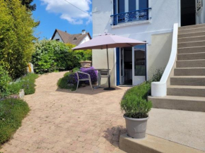 Dans maison individuelle : Appartement en rez-de jardin avec entrée indépendante